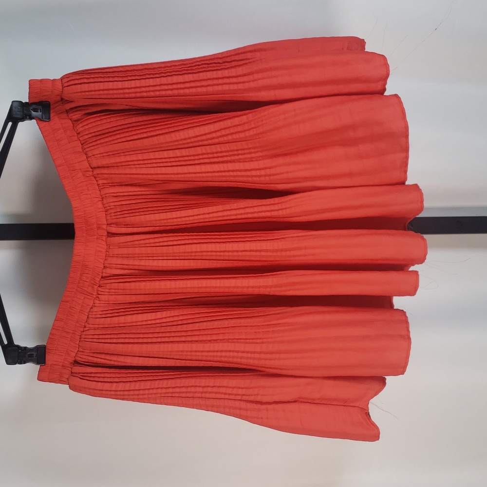 DO+BE Vibrant Orange Pleated Mini Skirt - Gently Used‎ - Picture 6 of 11